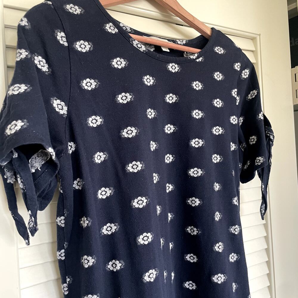 LOFT Ditsy Navy Blue Tie Sleeve Floral Print Crewneck Tee Shirt M Summer Spring - Picture 5 of 6